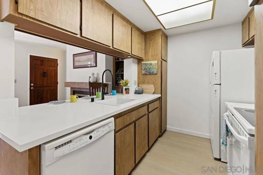 San Diego, CA 92116,4475 Utah #1