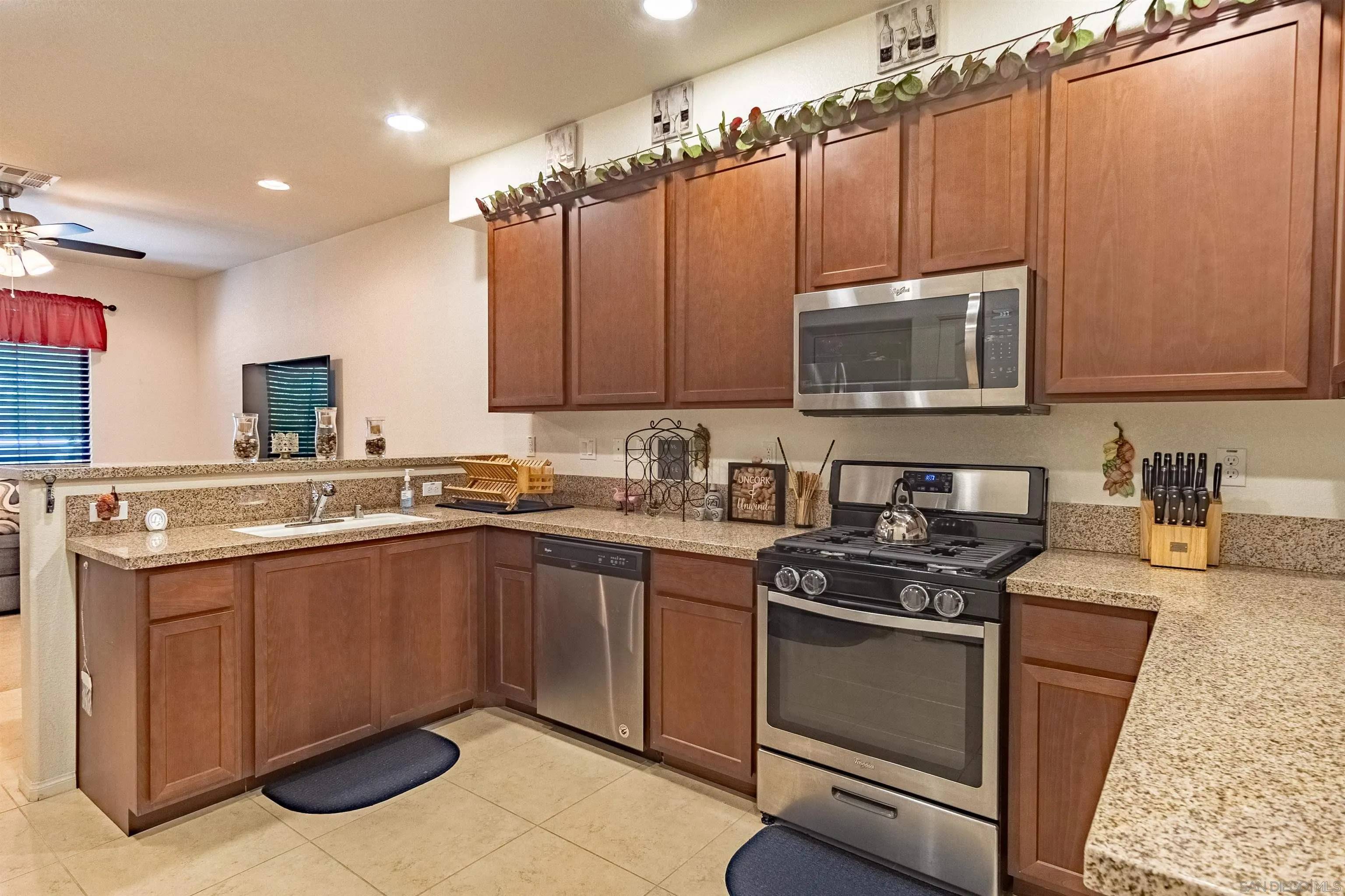 Chula Vista, CA 91913,1635 Santa Alexia Ave #4