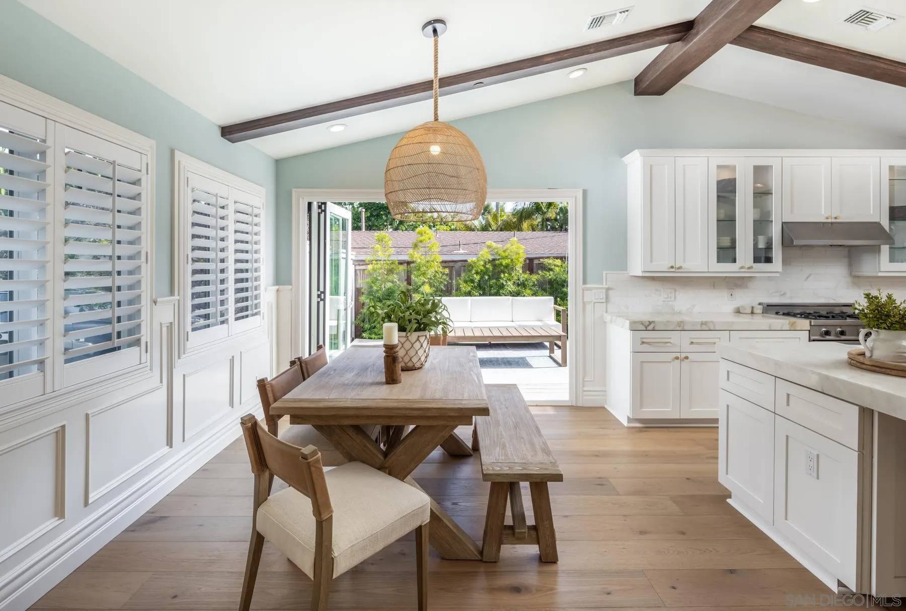 Encinitas, CA 92024,768 Devonshire