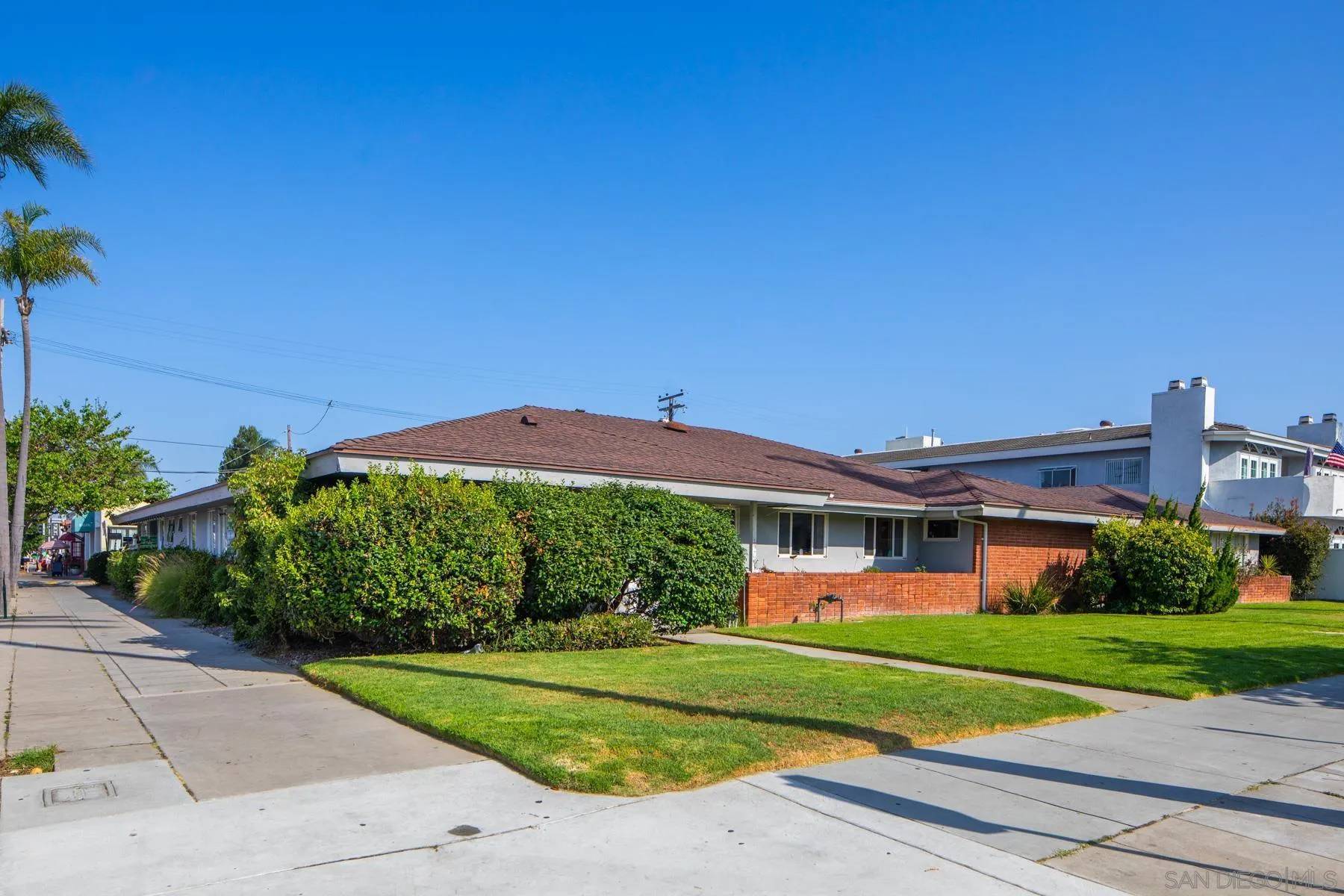 Coronado, CA 92118,970 C AVE #1-4