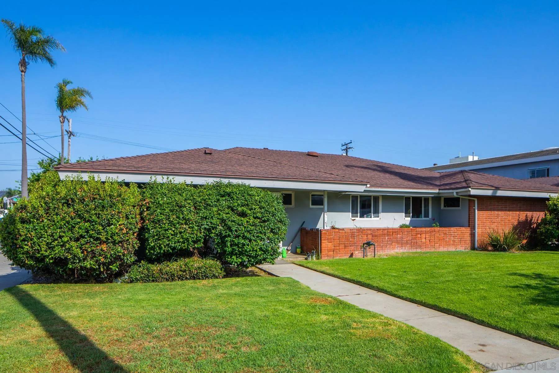 Coronado, CA 92118,970 C AVE #1-4