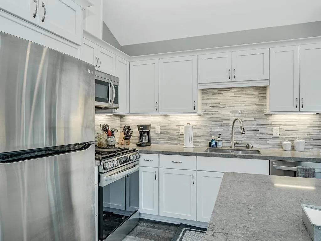 Coronado, CA 92118,525 C Avenue #ADU