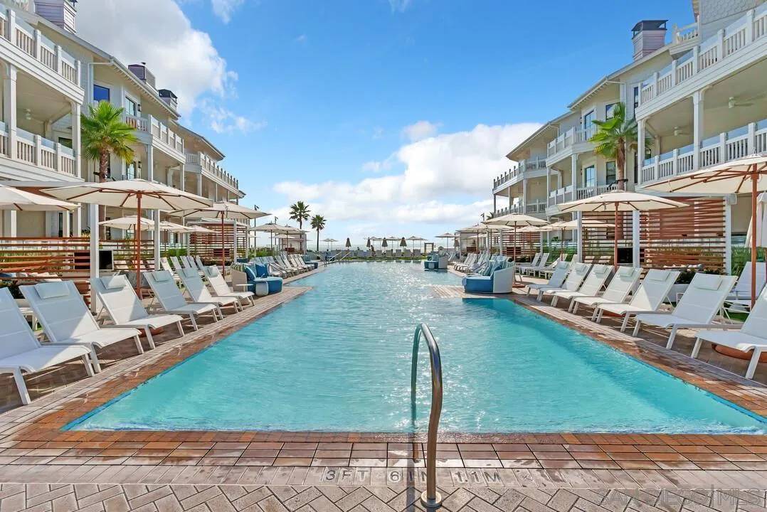 Coronado, CA 92118,1500 Orange Ave #17