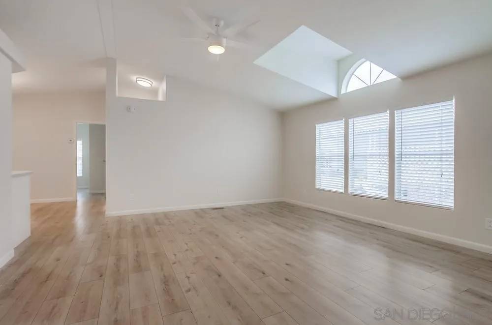 Vista, CA 92084,1010 E Bobier #182