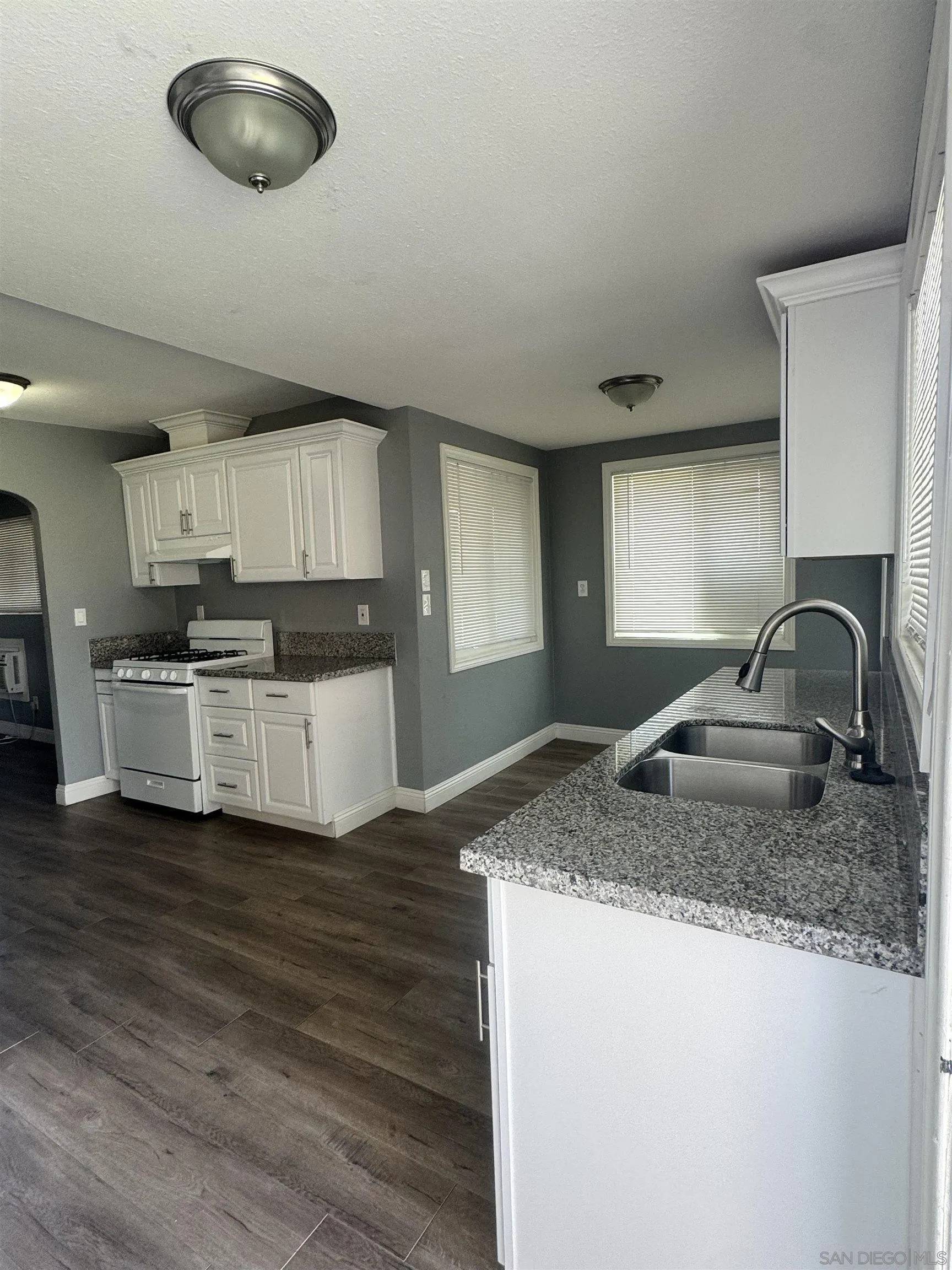 Hemet, CA 92543,26364 San Jacinto St