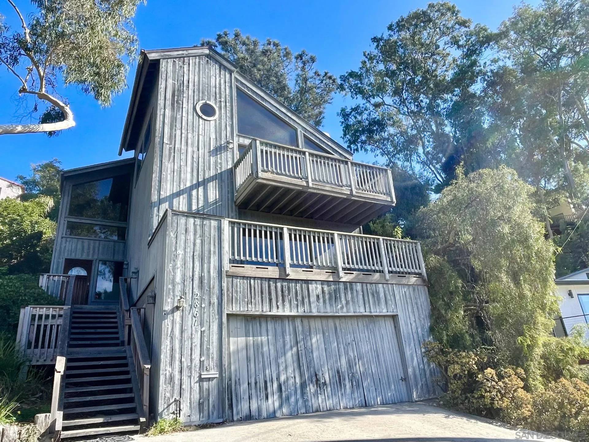 San Diego, CA 92103,2861 Brant St