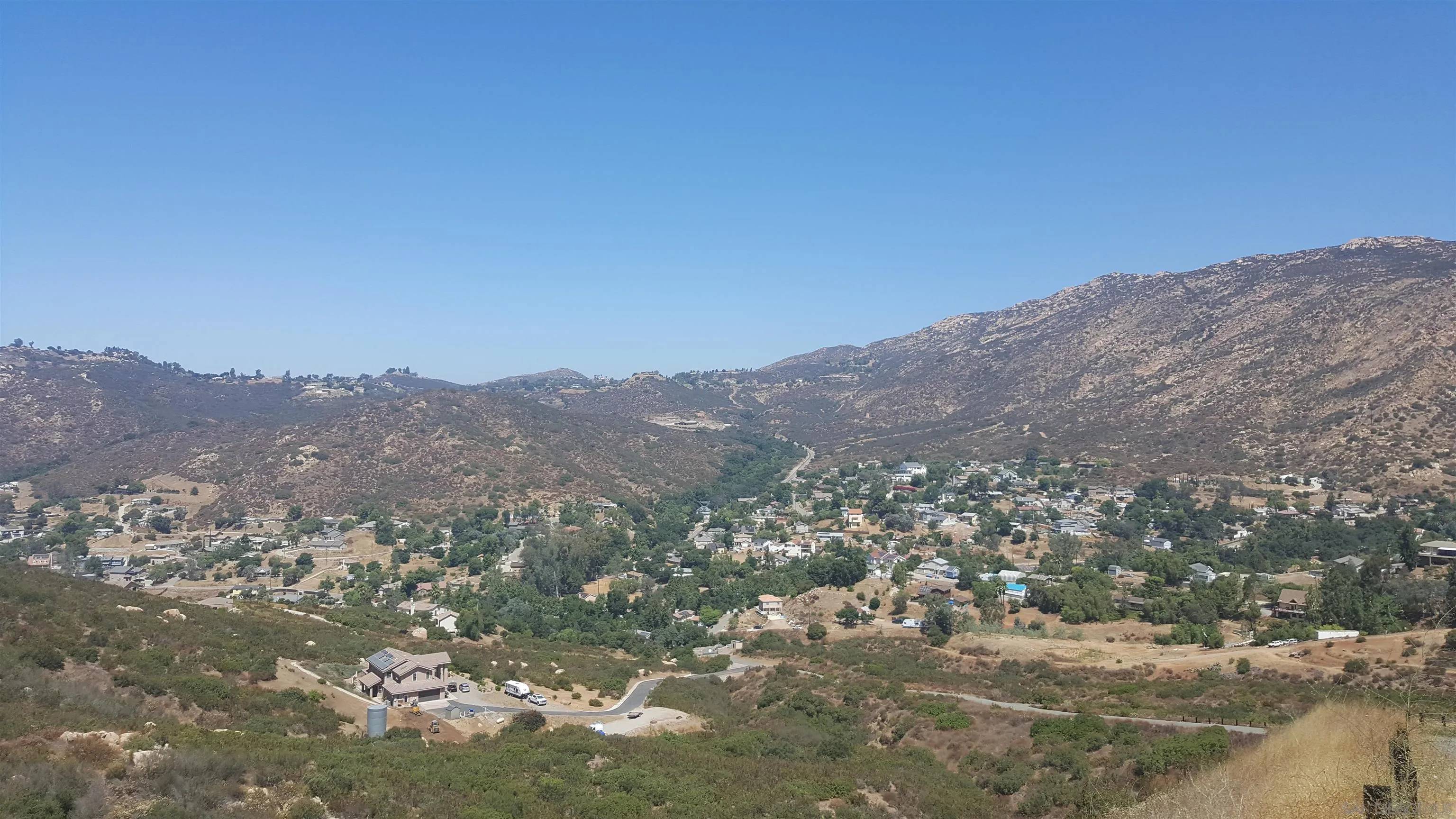 El Cajon, CA 92019,Crows Nest #10