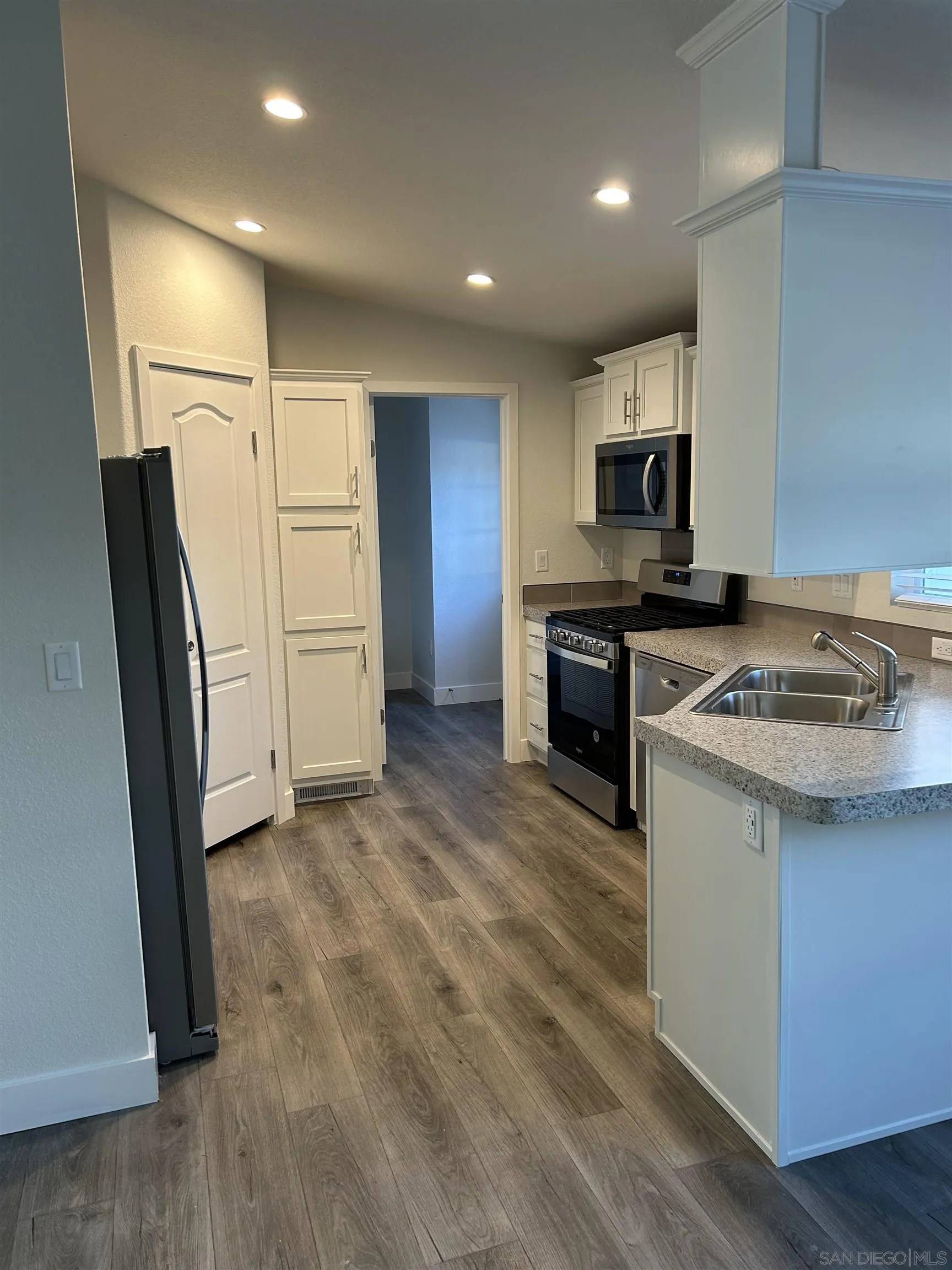 Crestline, CA 92325,22899 Byron Road #69