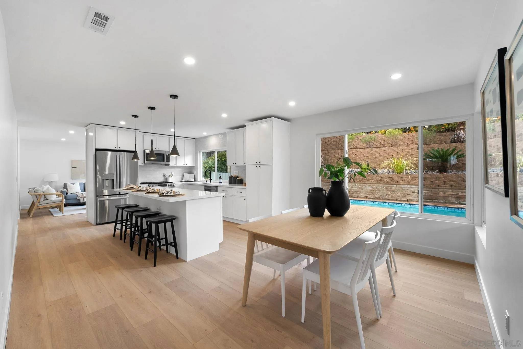Encinitas, CA 92024,247 Rodney Ave.