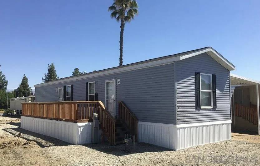 Hemet, CA 92543,725 W Thornton Ave #81