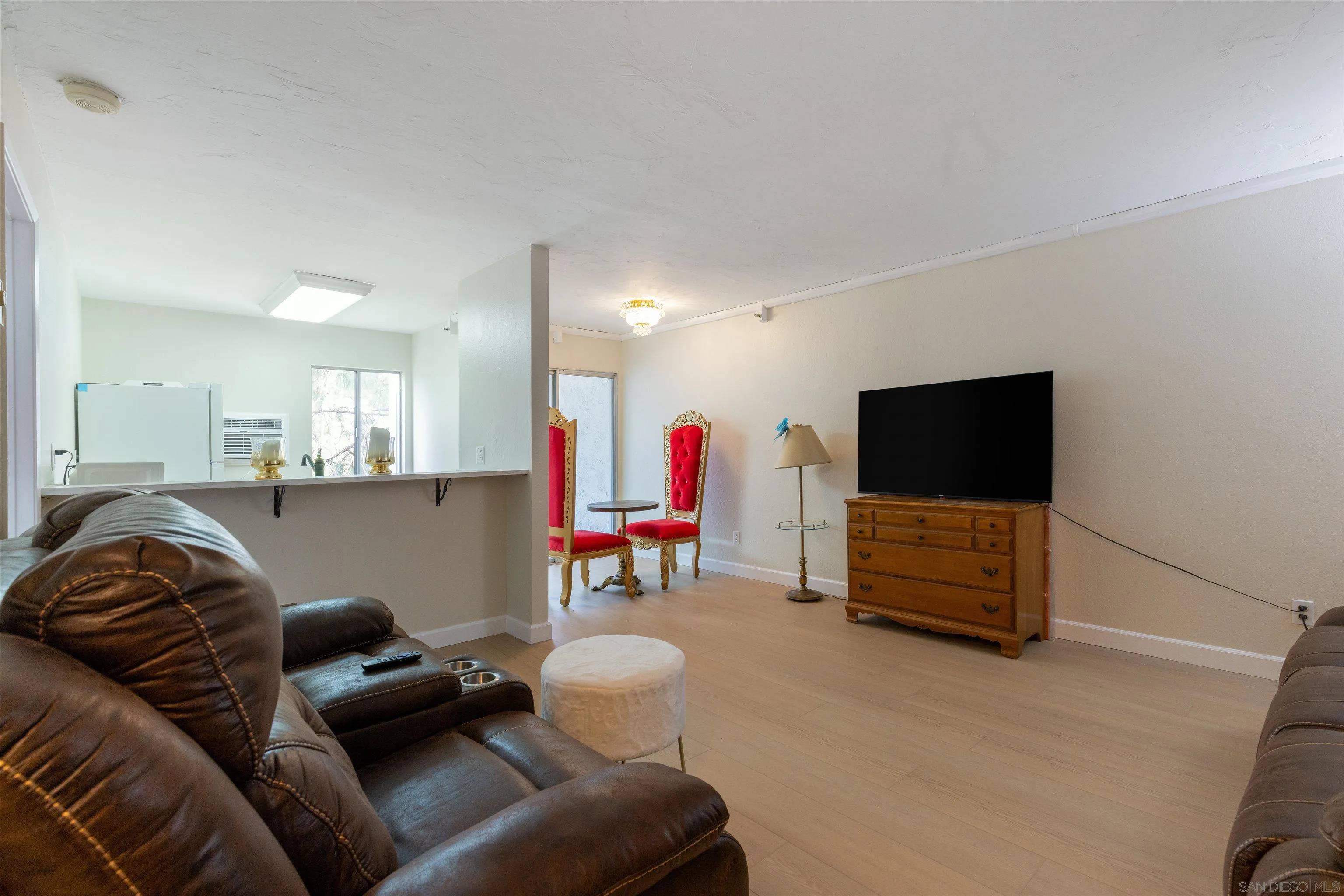La Mesa, CA 91942,7500 Parkway Dr #306