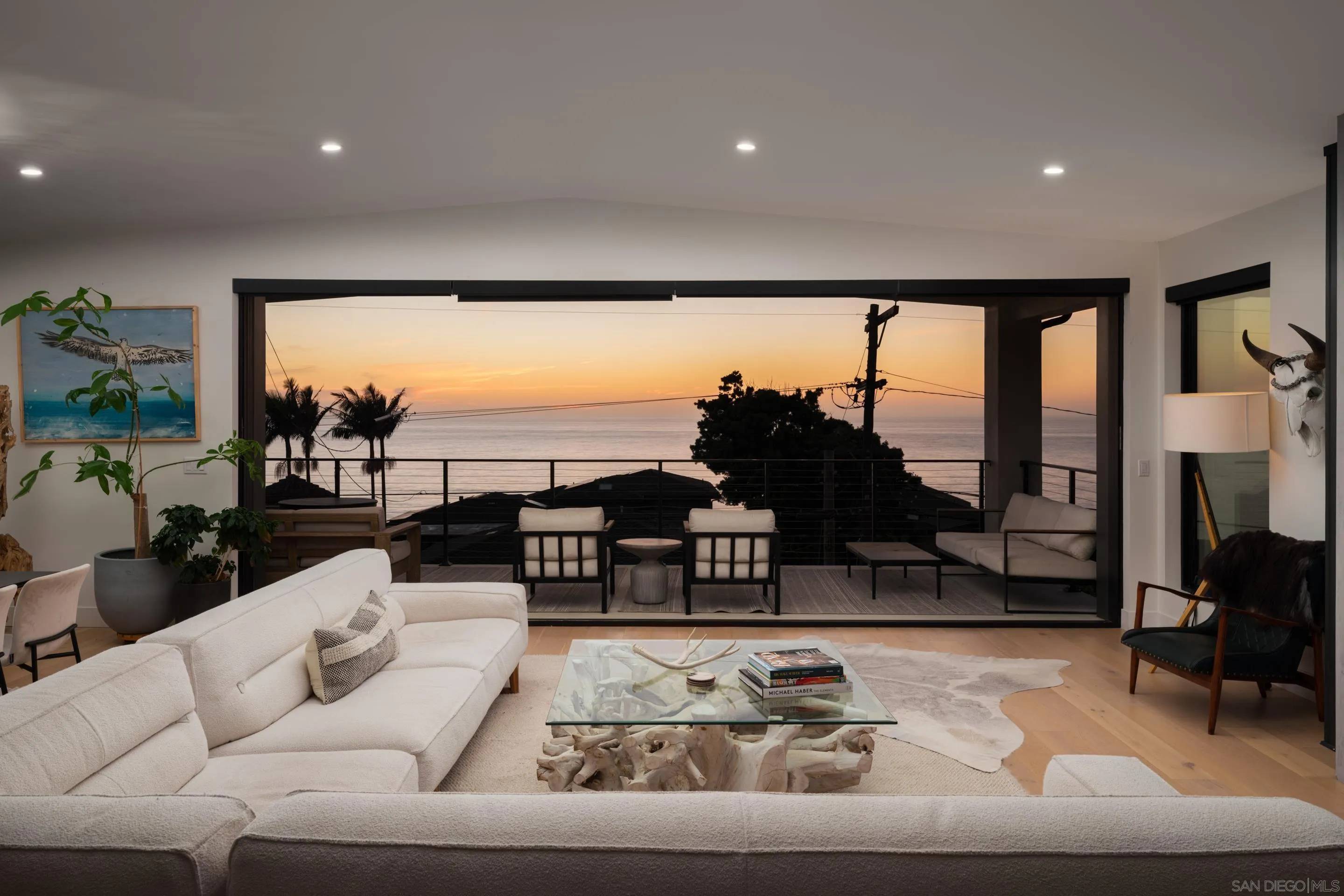 San Diego, CA 92107,758 Cordova