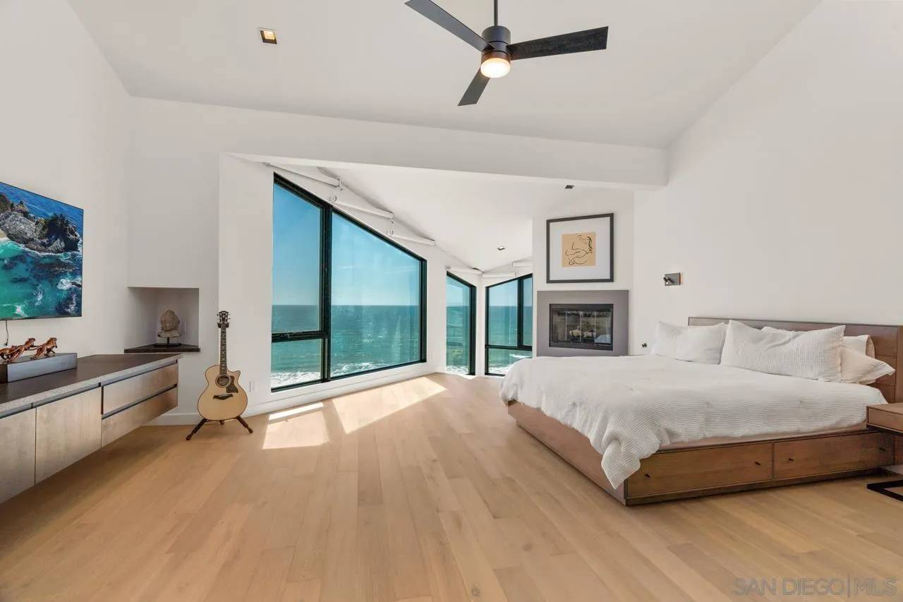 Solana Beach, CA 92075,135 S Sierra Ave #32