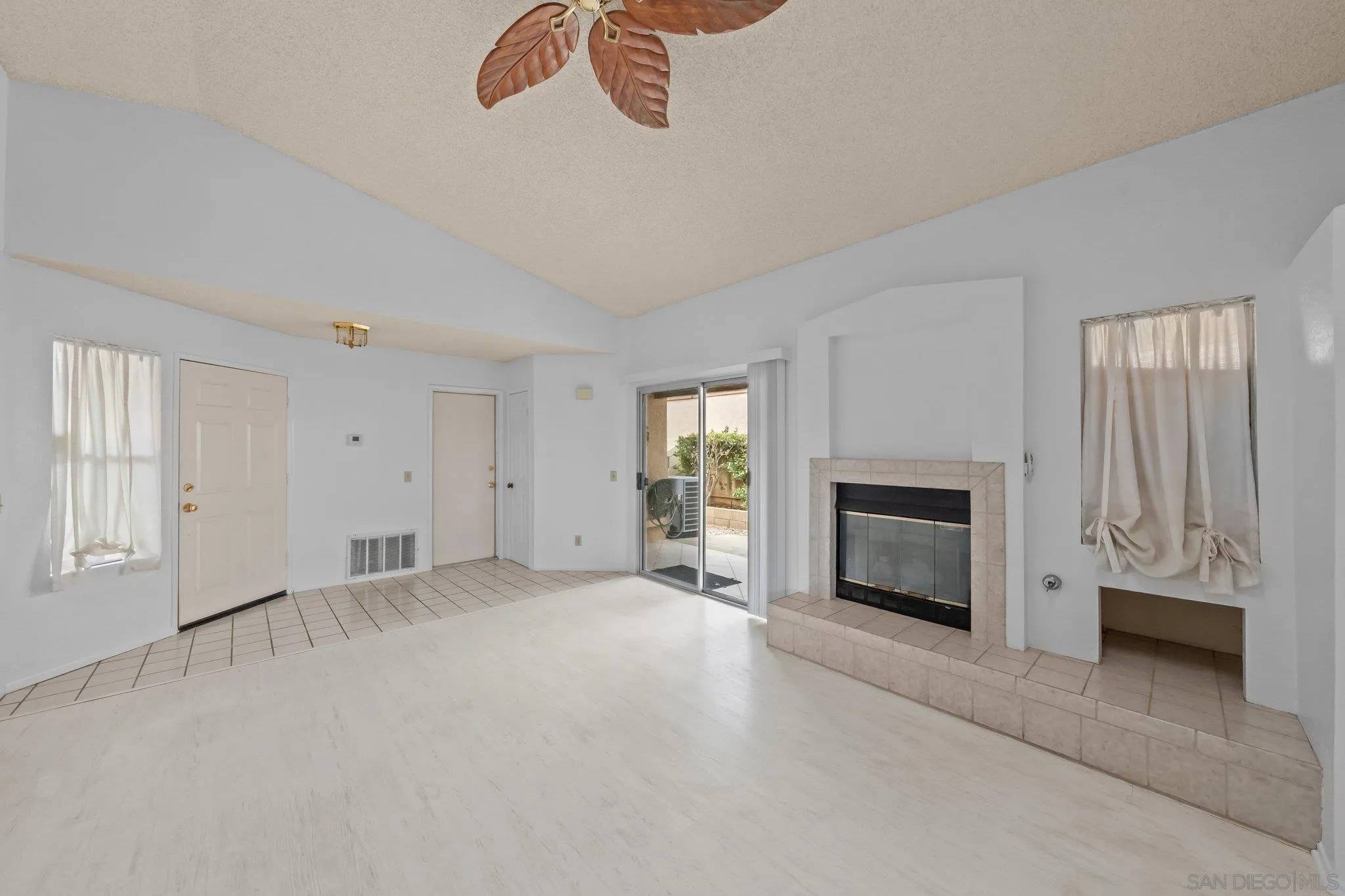 Menifee, CA 92585,25920 Camino Juarez