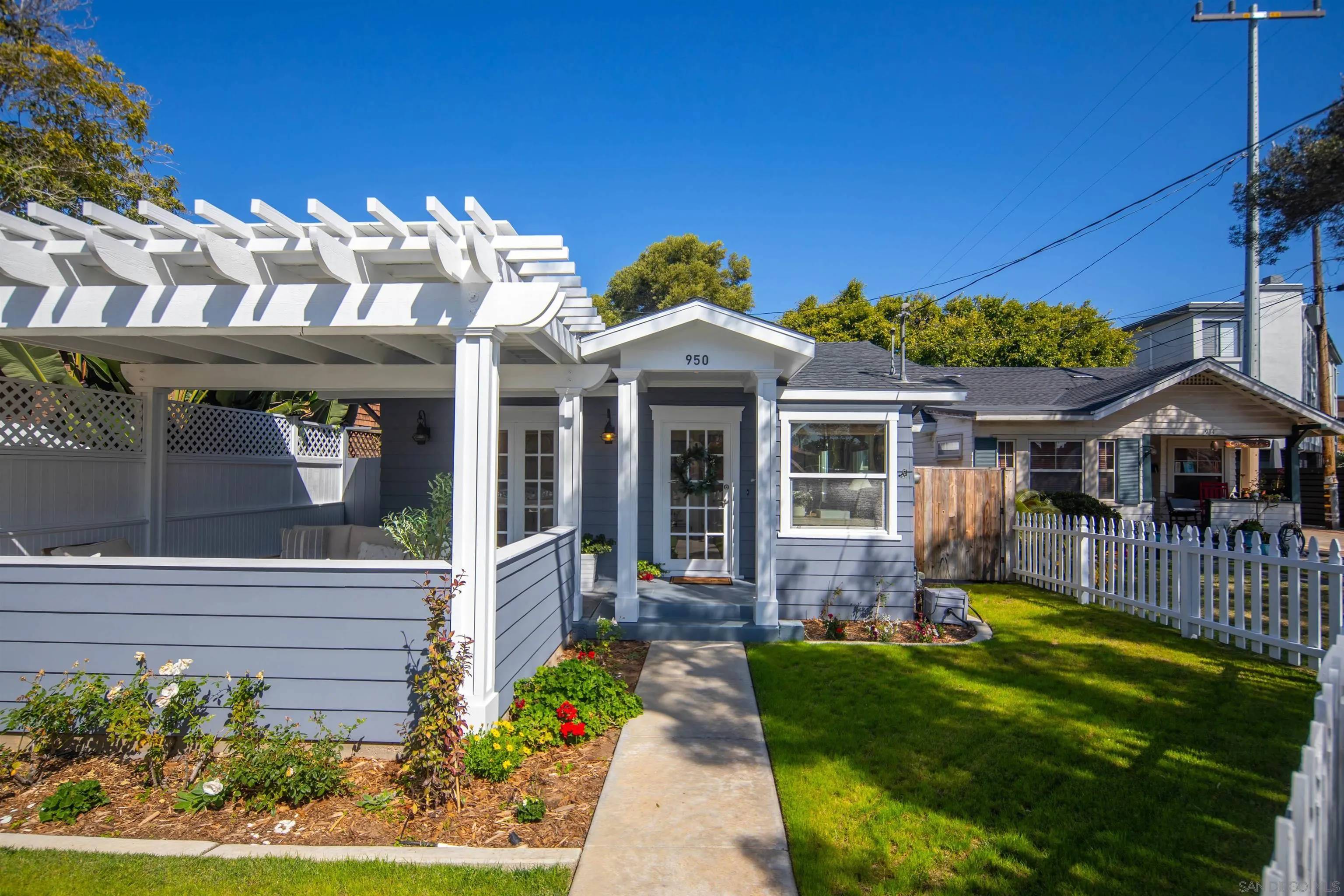 Coronado, CA 92118,950 Olive Ave