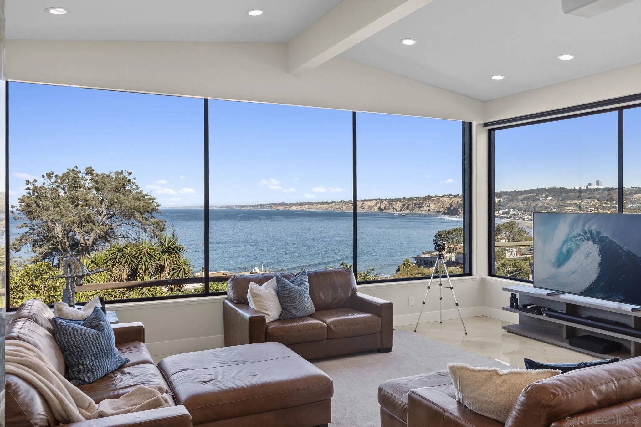 La Jolla, CA 92037,1640 Ludington Ln