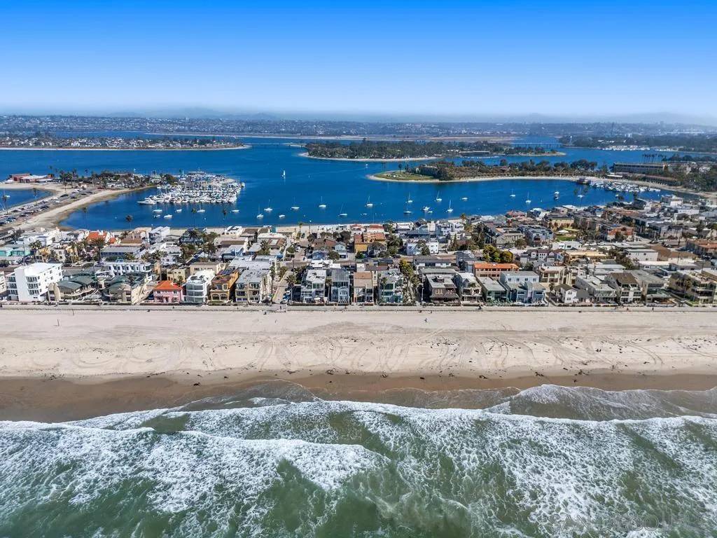 San Diego, CA 92109,814 Kingston Ct