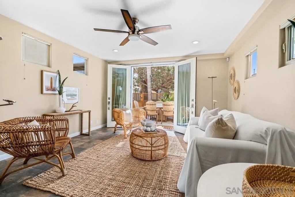 San Diego, CA 92109,814 Kingston Ct