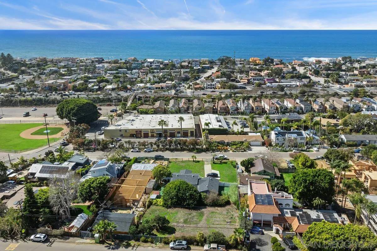 Solana Beach, CA 92075,422 Seabright Ln