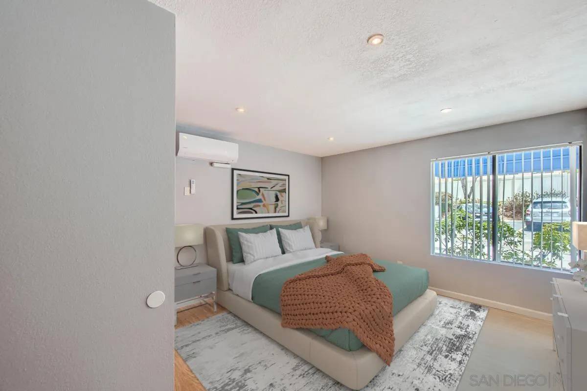 San Diego, CA 92122,8324 Regents Rd #1B