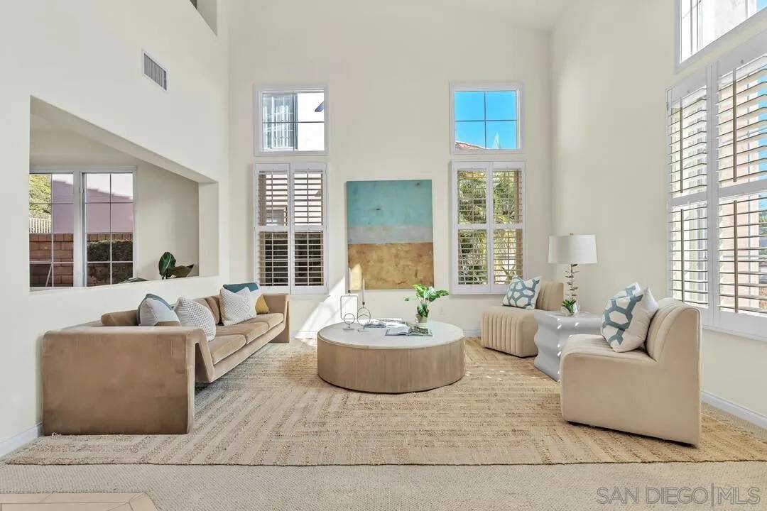 La Jolla, CA 92037,1374 Caminito Balada