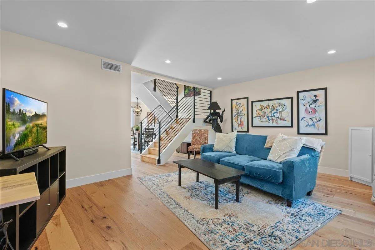 San Diego, CA 92117,5367 Balboa Ave