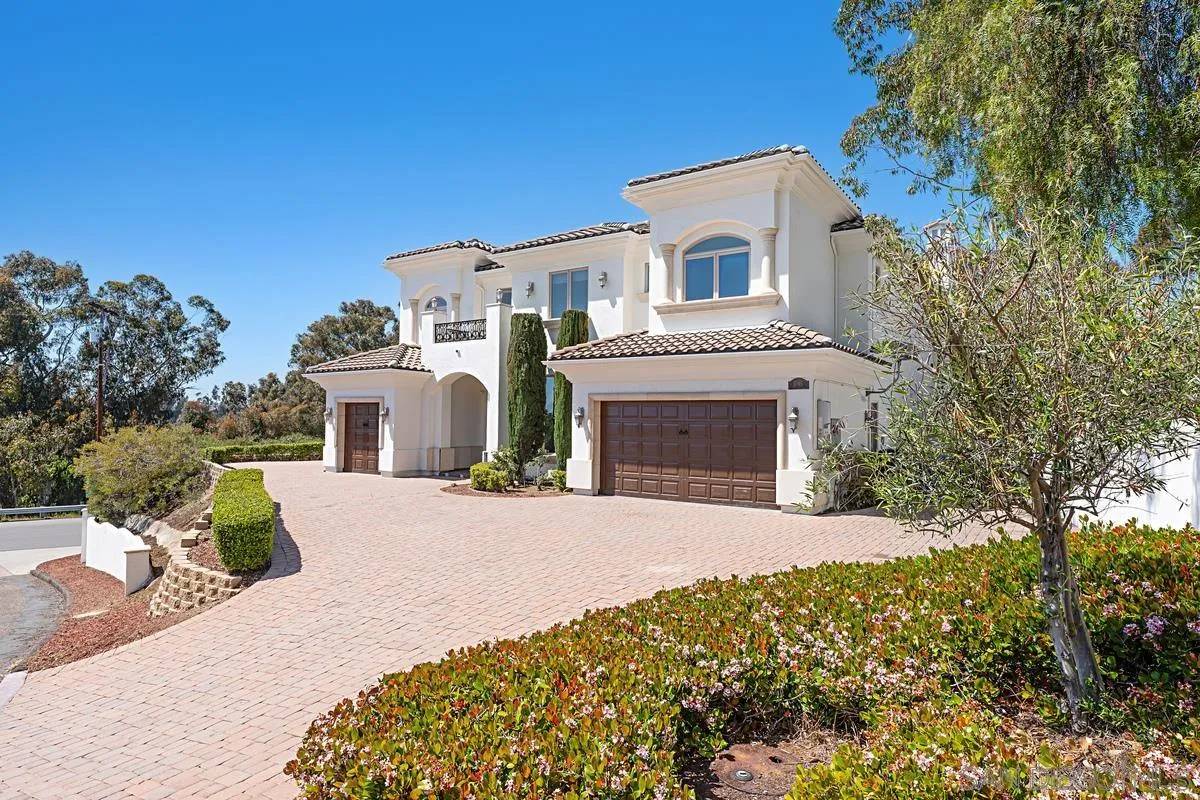 Bonita, CA 91902,3745 Vista Pointe
