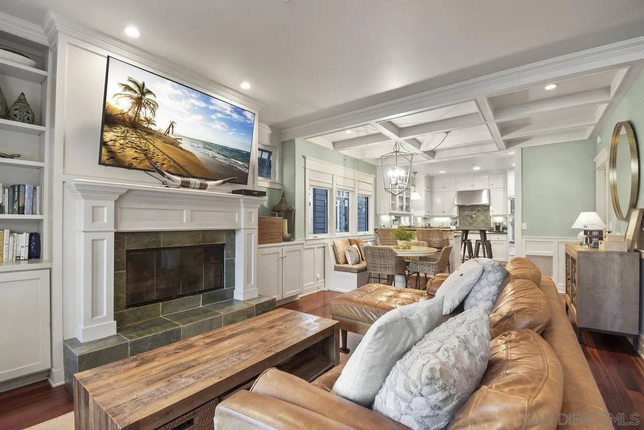 Coronado, CA 92118,744 G Ave