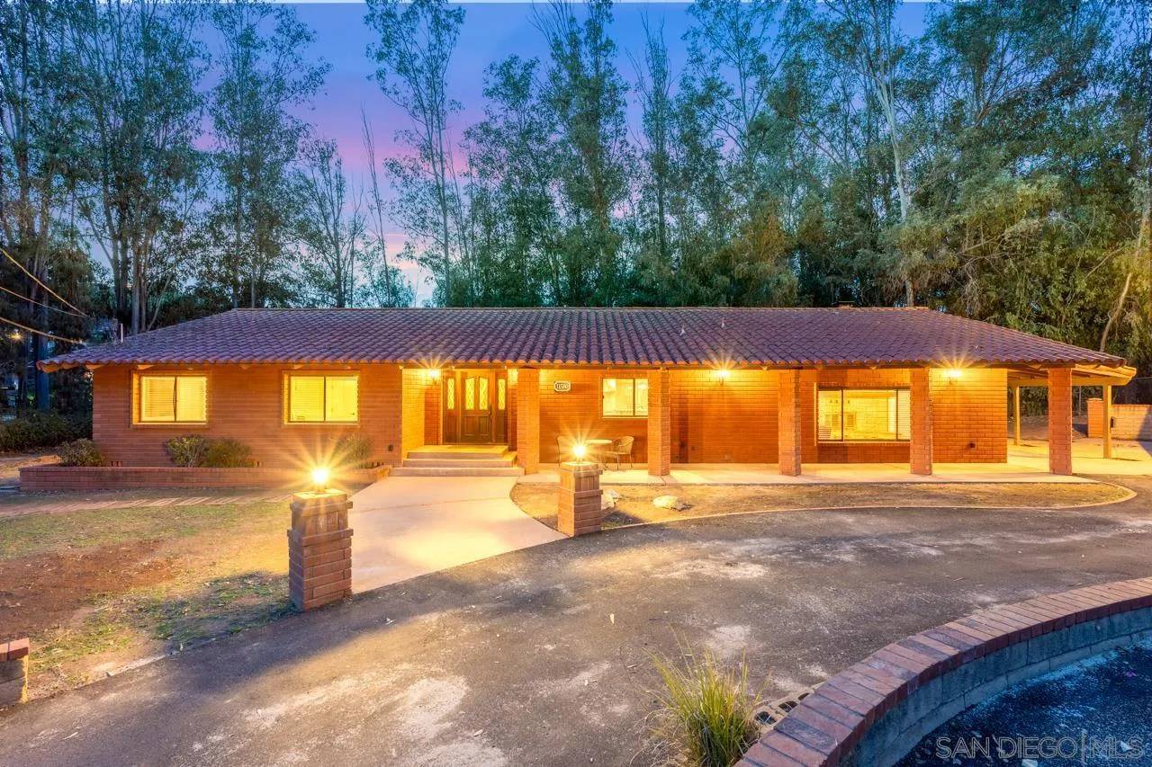 Lakeside, CA 92040,11580 Manzanita Rd