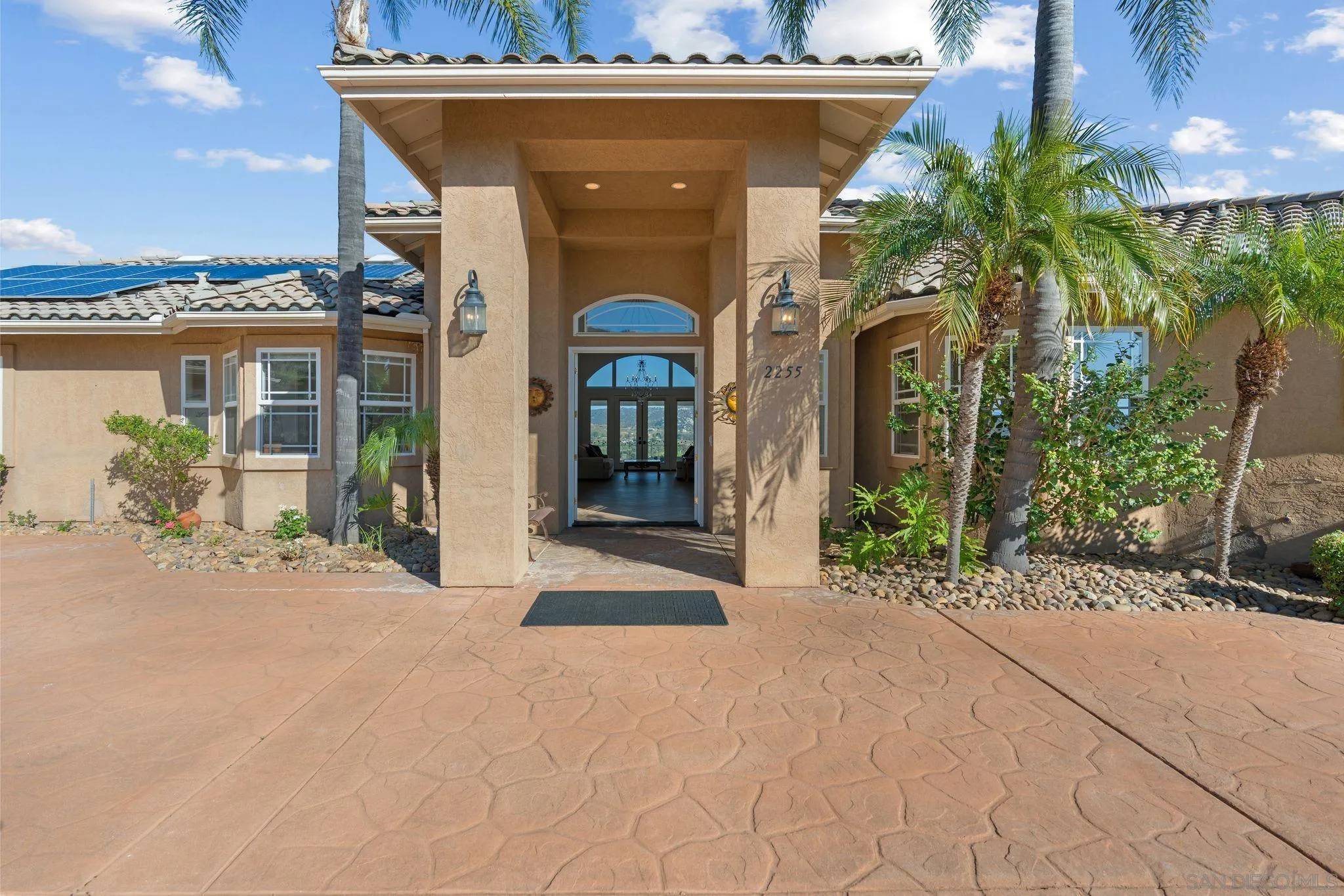 Ramona, CA 92065,2255 Los Altos De Cerro