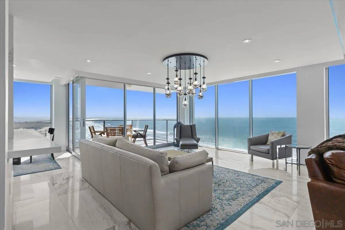 Coronado, CA 92118,1830 Avenida Del Mundo #1210