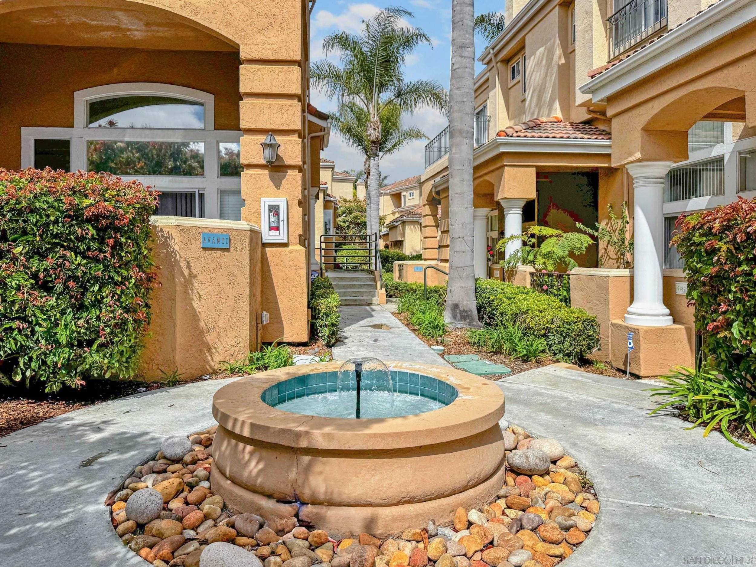 San Diego, CA 92122,7182 Calabria Court #A