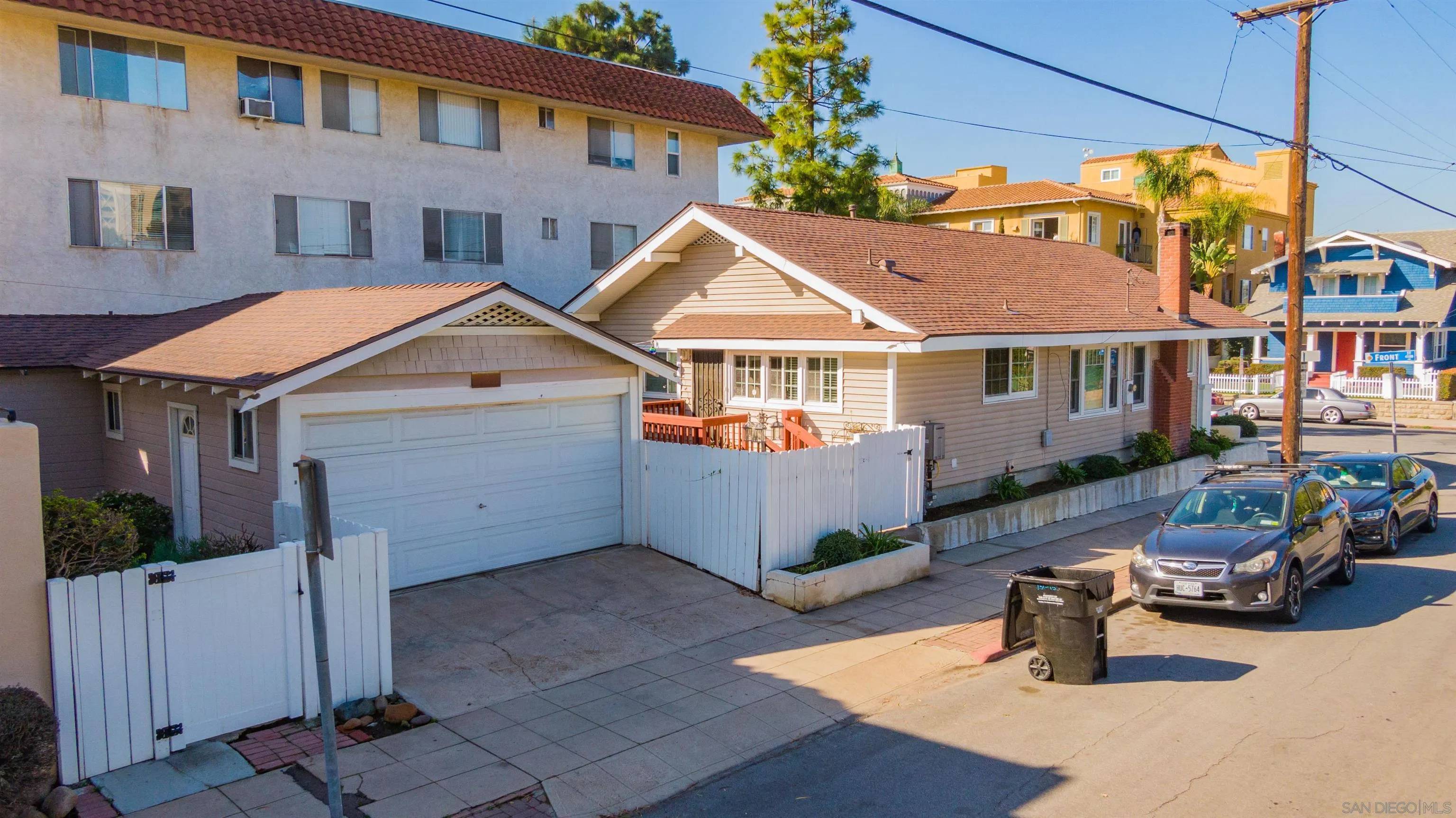 San Diego, CA 92103,4095 Front St