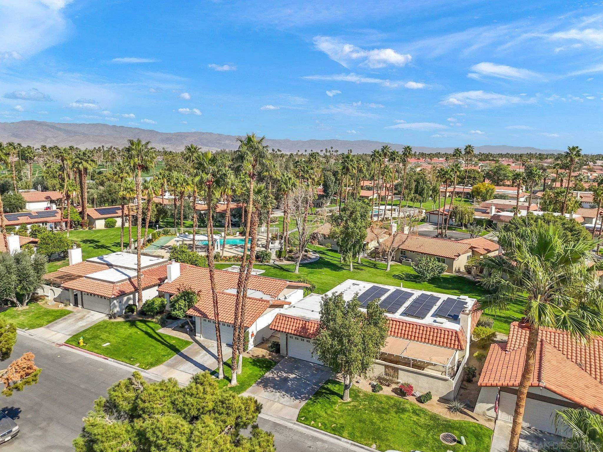 Palm Desert, CA 92211,41930 Largo