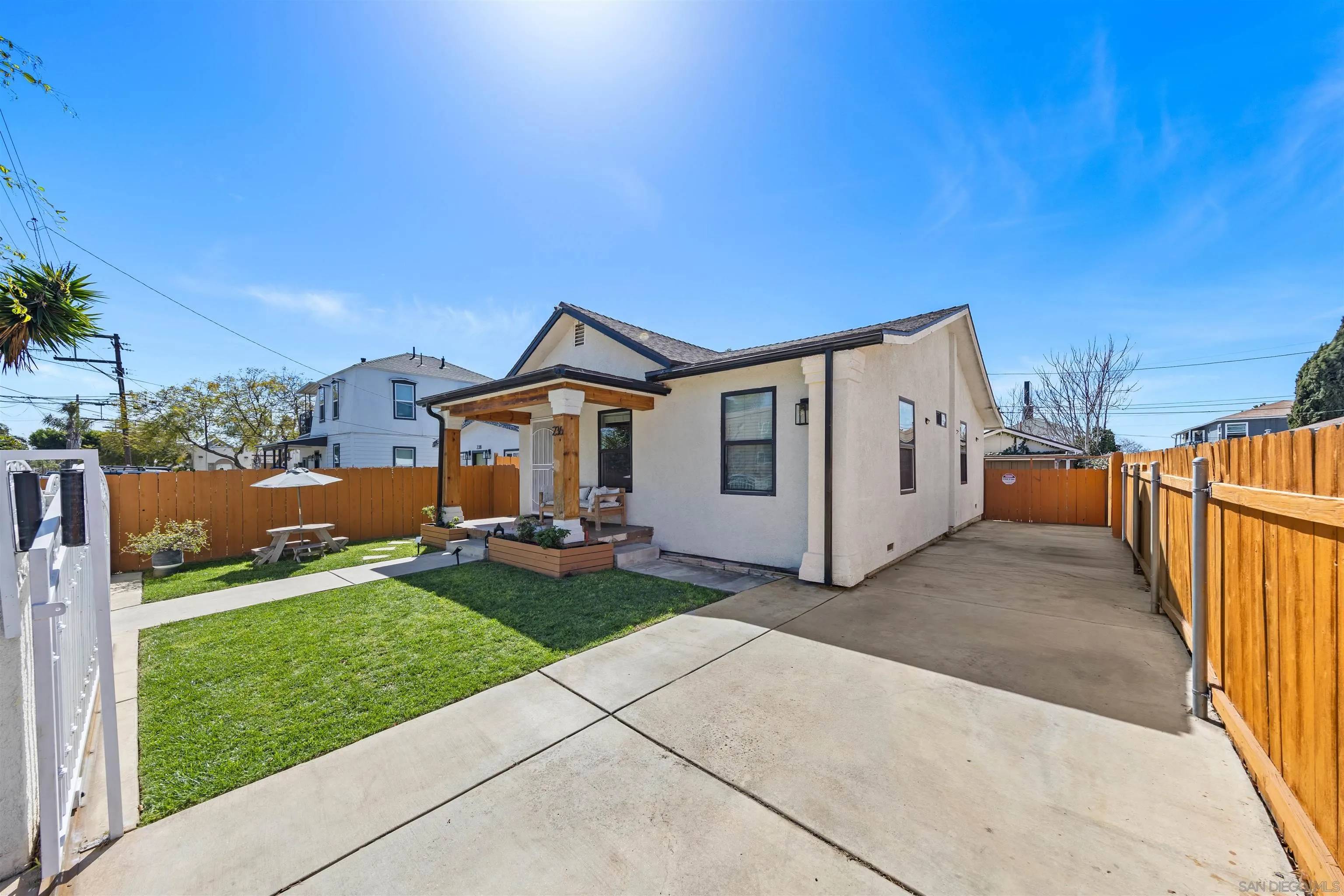 National City, CA 91950,236 B Ave