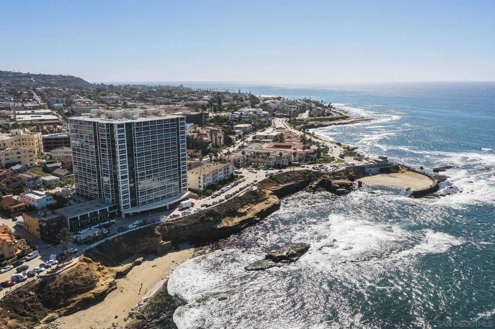 La Jolla, CA 92037,939 Coast Blvd #14C