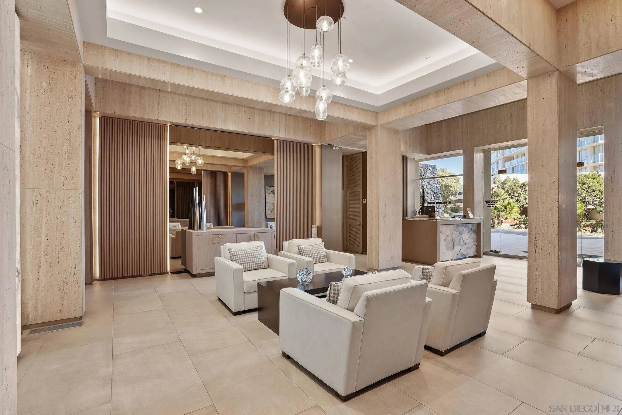 Coronado, CA 92118,1810 Avenida del Mundo #703