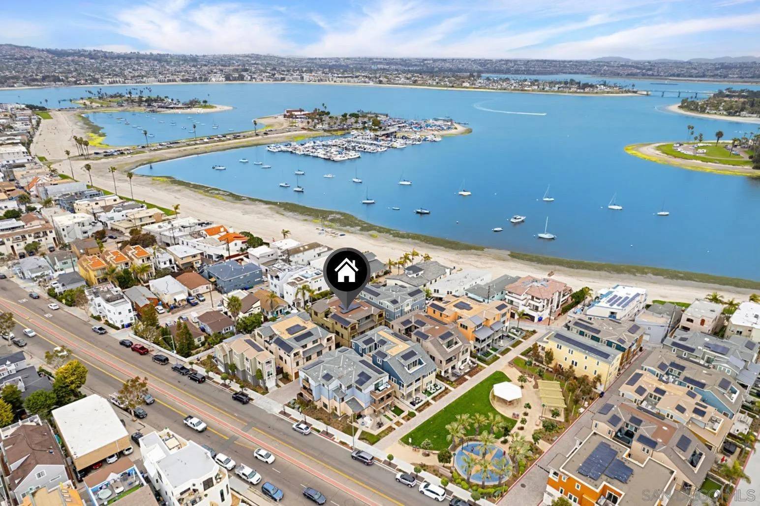San Diego, CA 92109,819 Kennebeck Ct