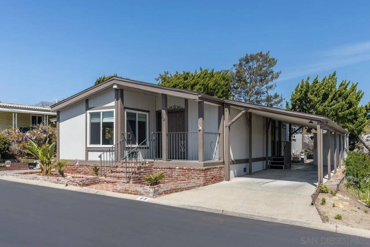 San Marcos, CA 92078,3535 Linda Vista Dr. #69