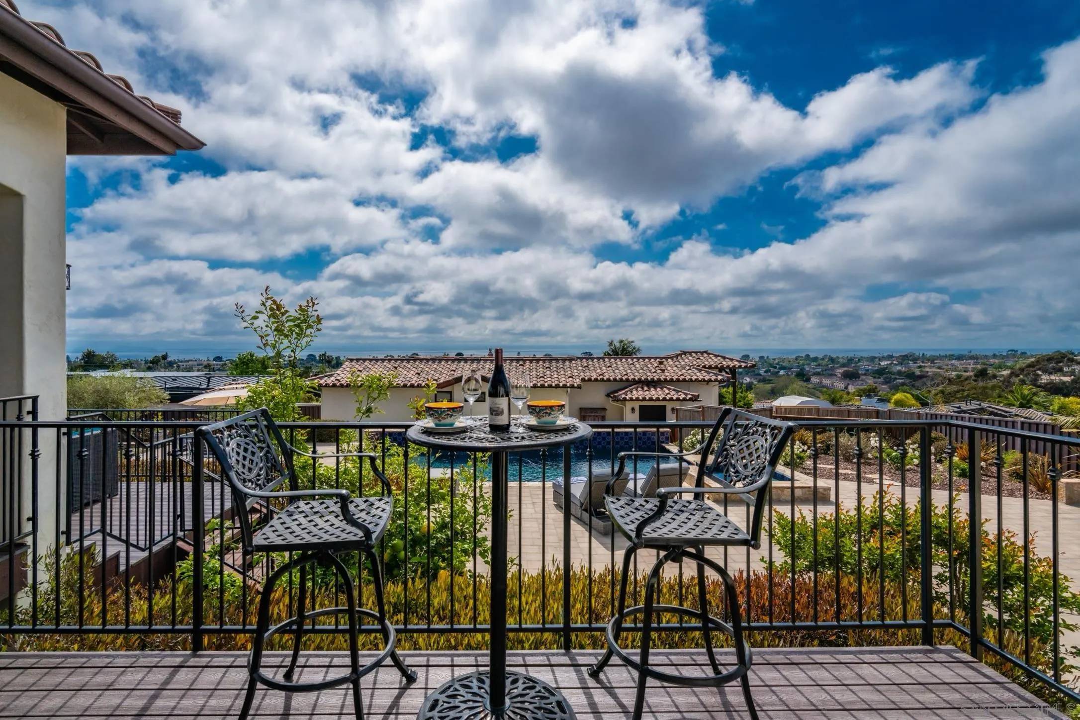 Encinitas, CA 92024,604 Camino de Orchidia