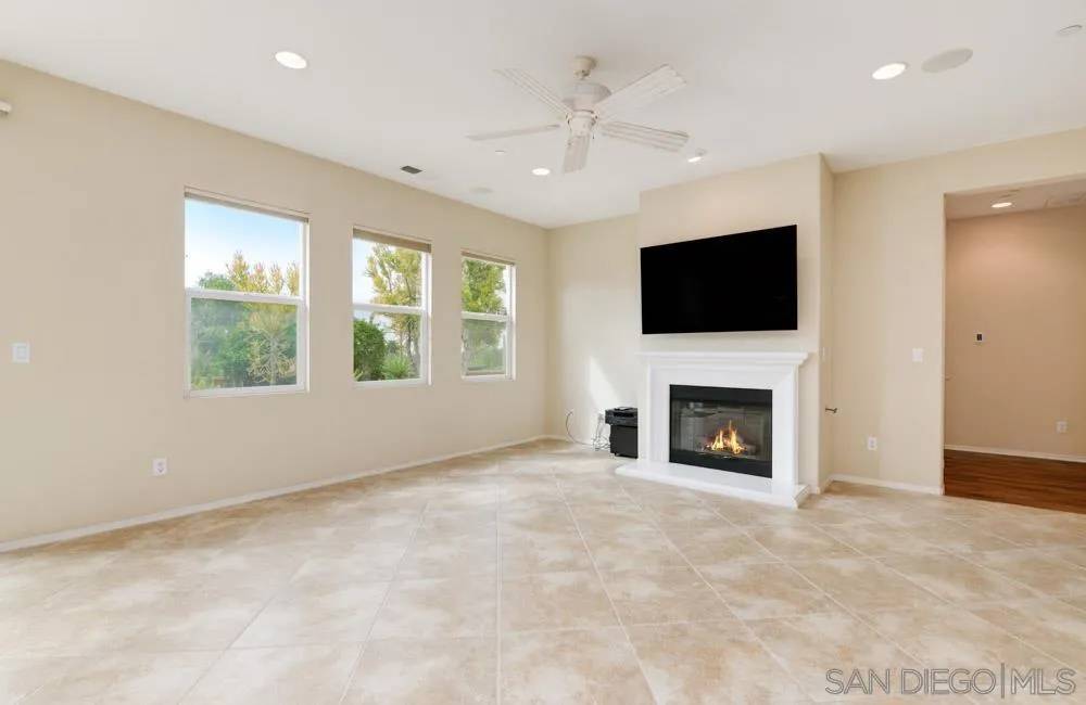 Fallbrook, CA 92028,296 Tom McGuinness Jr Cir