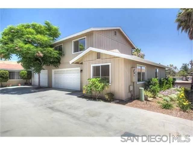 Vista, CA 92084,631-33 Hillside Terrace