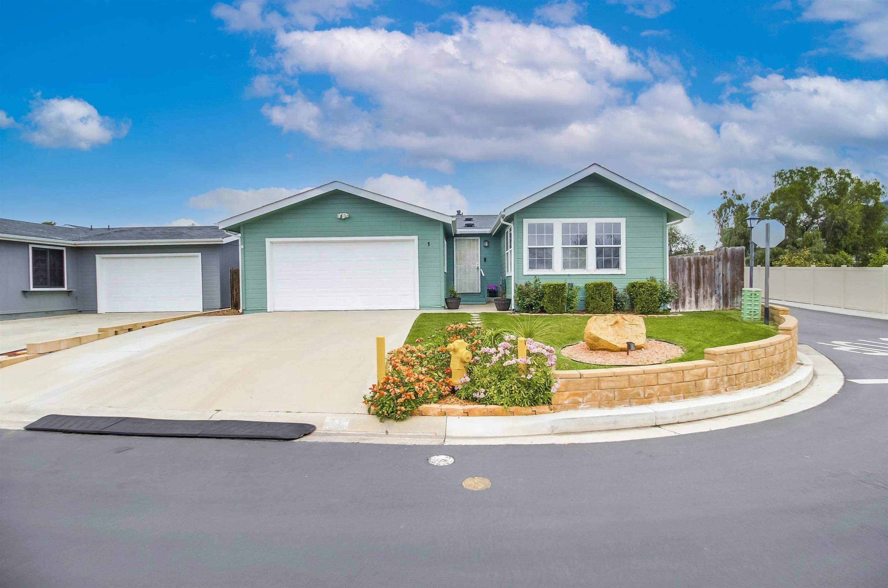 El Cajon, CA 92021,15935 Spring Oaks Road Space 1 #1
