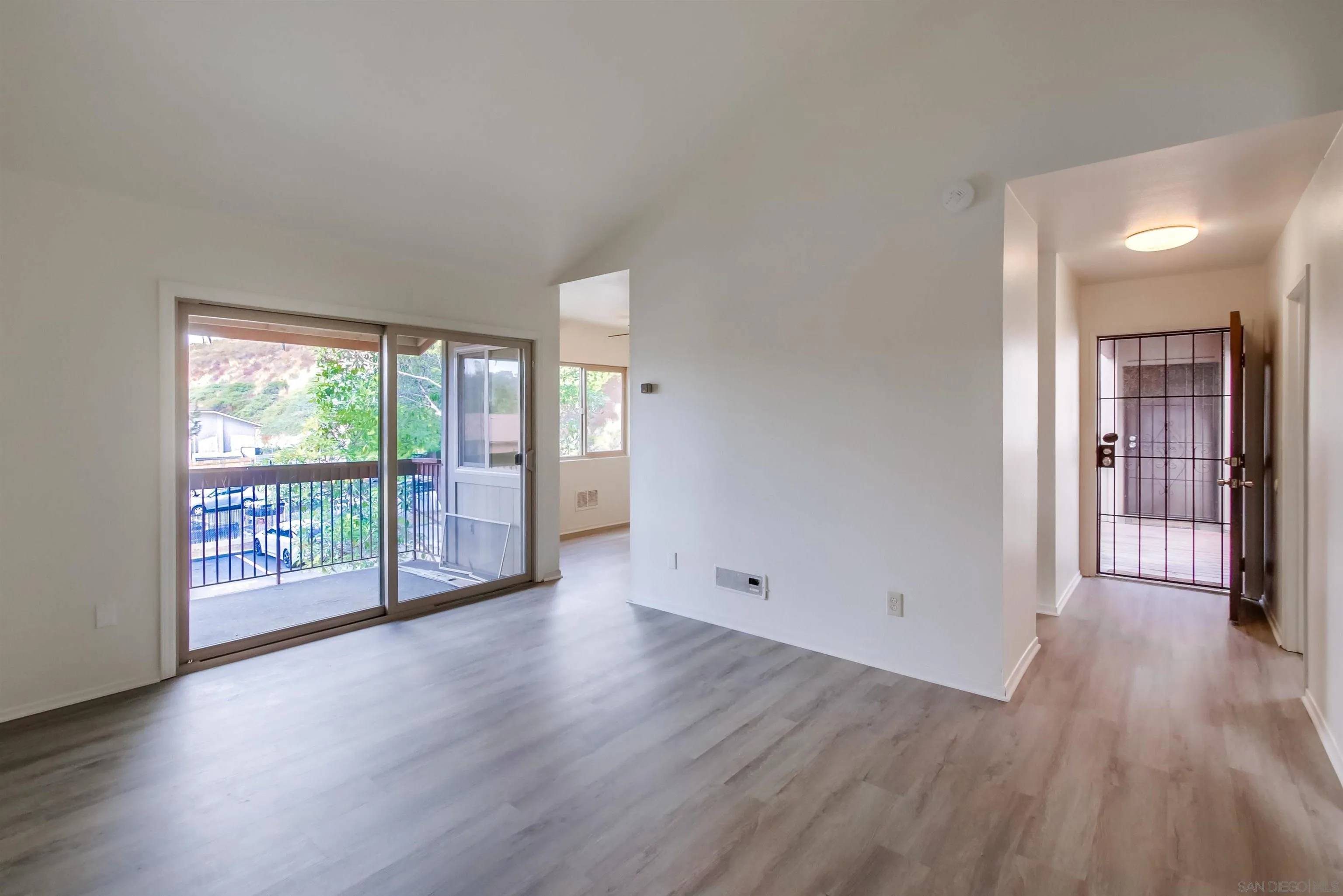 San Diego, CA 92120,5422 Adobe Falls #16