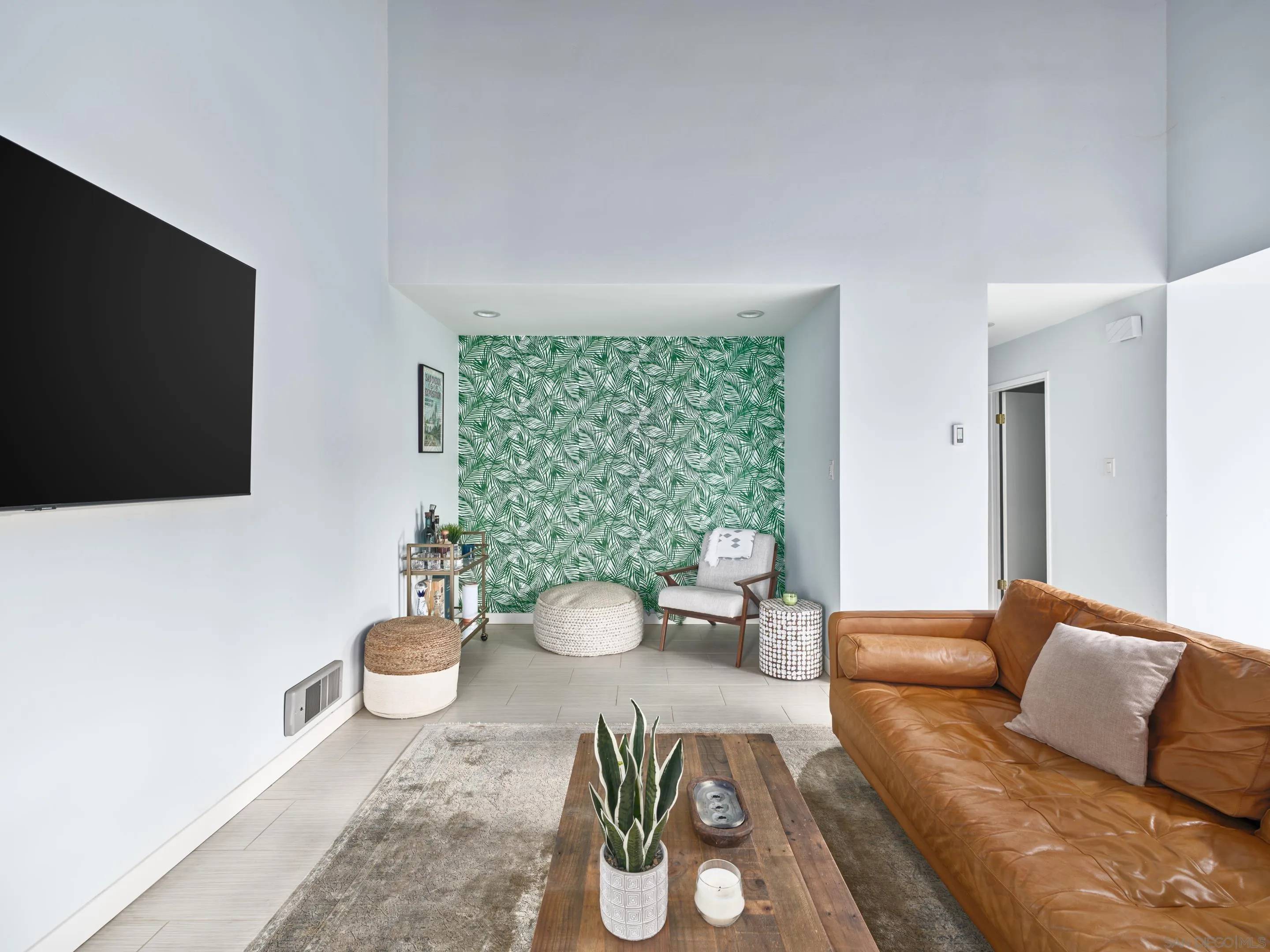 Solana Beach, CA 92075,325 S Sierra Ave #20