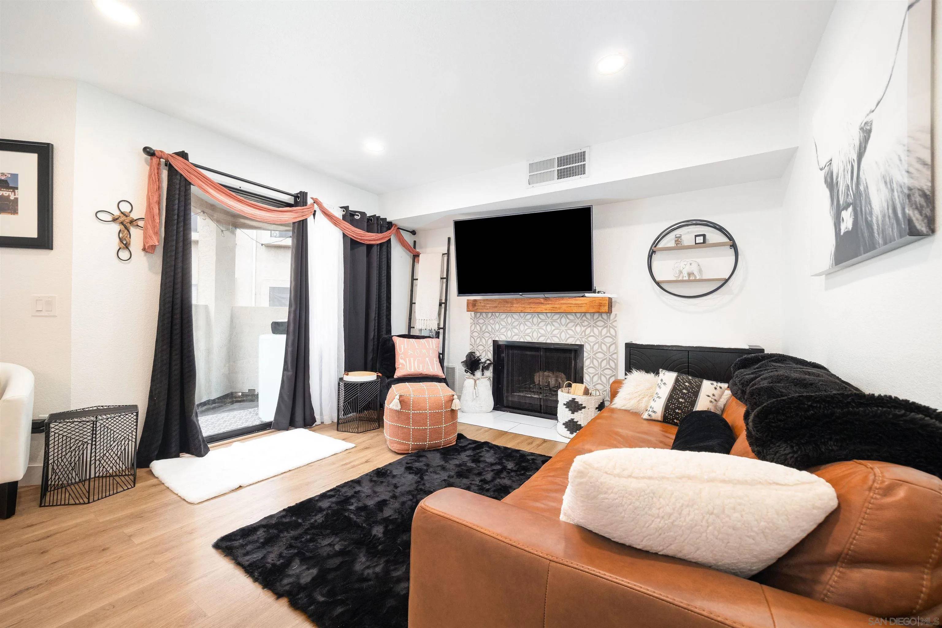 San Diego, CA 92126,9765 Mesa Springs Way #66