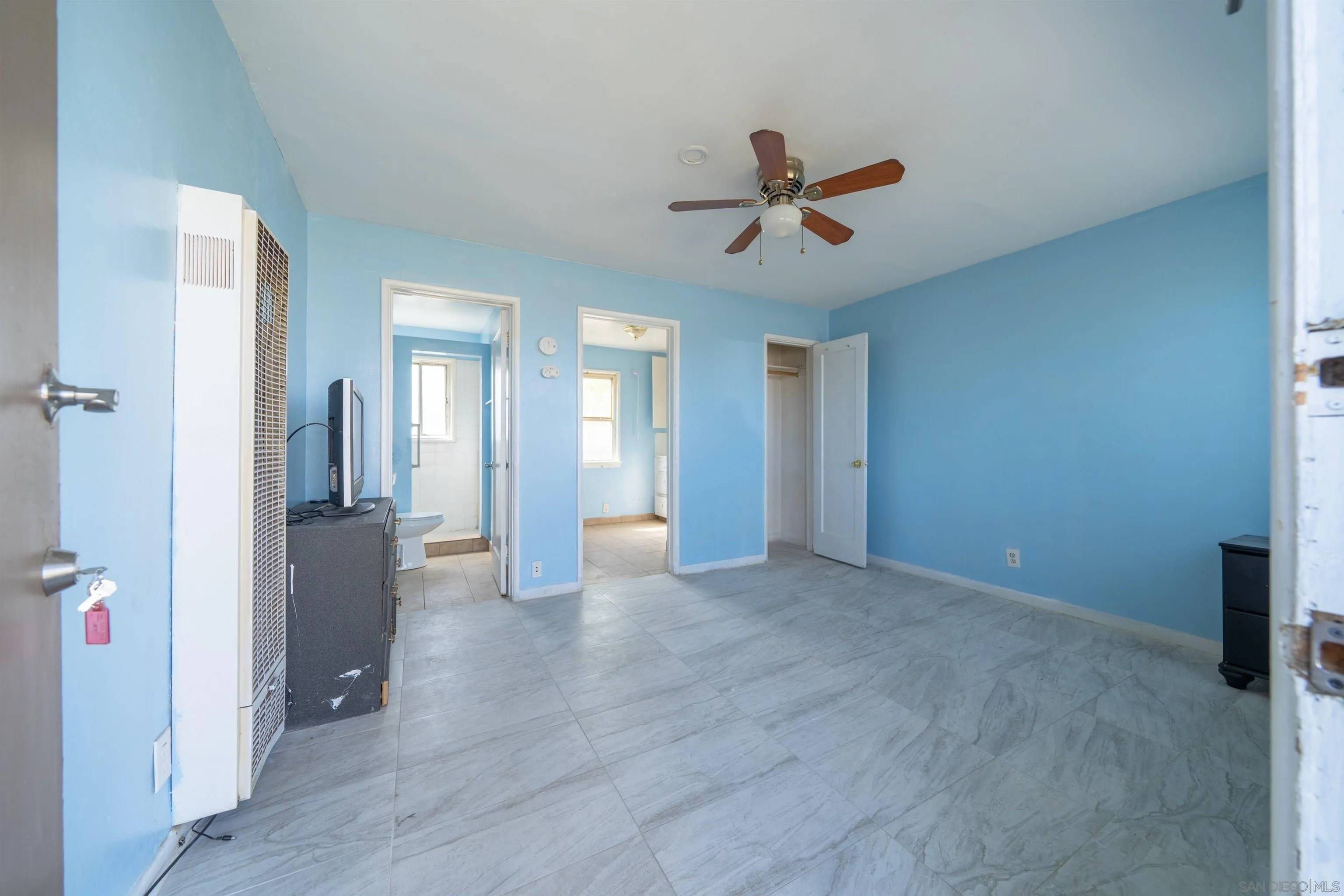 Palmdale, CA 93550,38717 E 6th St