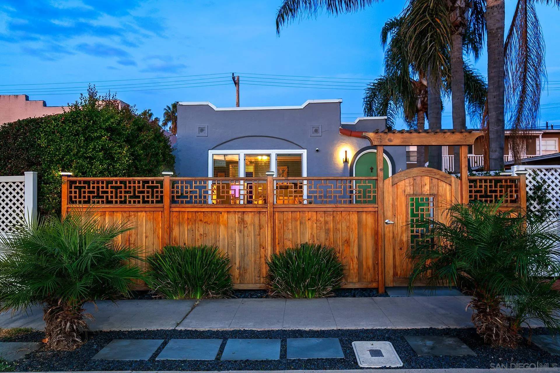 San Diego, CA 92107,4844 Long Branch Ave
