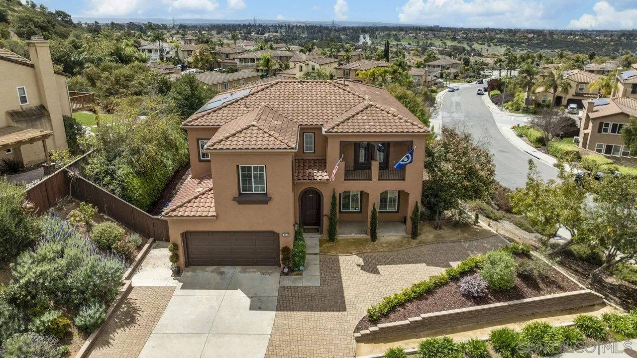 Chula Vista, CA 91914,402 Plaza Cambria