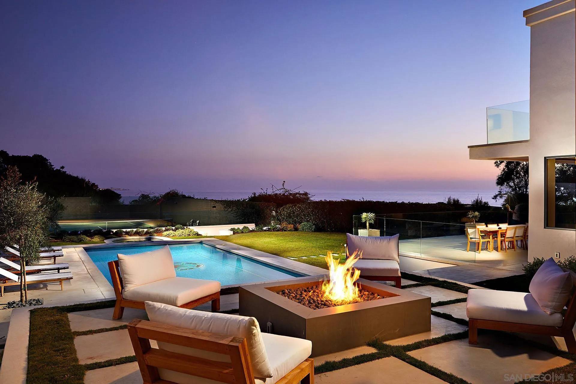 Del Mar, CA 92014,111 Stratford Court